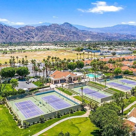 Desert Breezes Resort Palm Desert Eksteriør billede